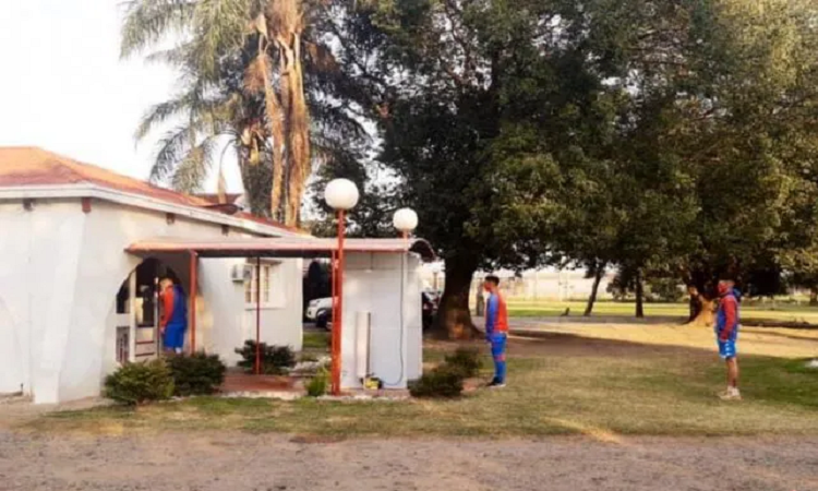 Nery Leyes practica en Unión mientras cumple con el distanciamiento social