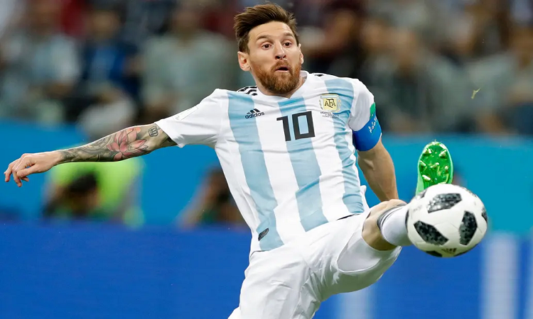 Eliminatorias en riesgo: viajes sin aviones, clubes europeos que no quieren ceder y el avance de la pandemia