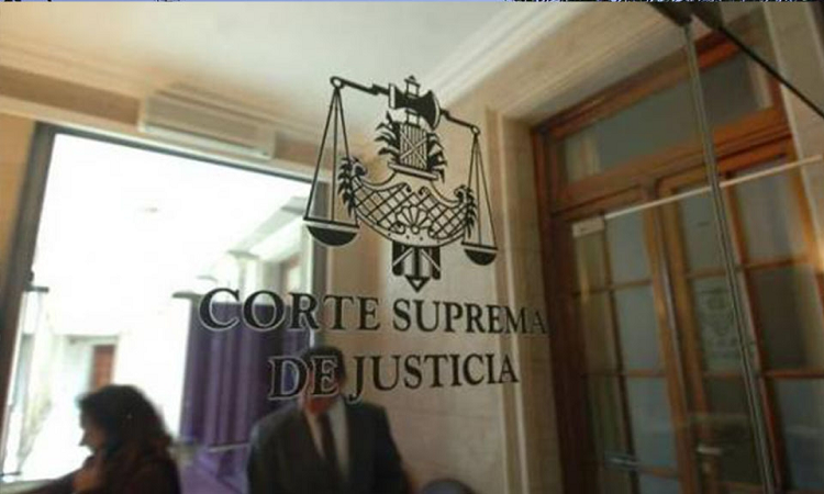 La Corte Suprema dispuso receso administrativo