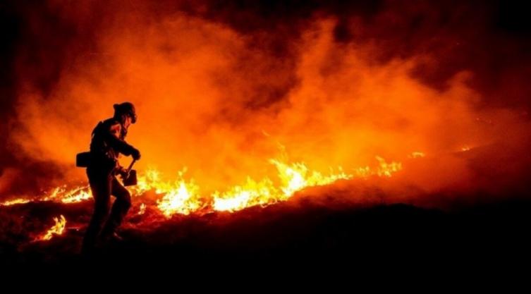 Estados Unidos confirma al menos 29 muertos por incendios forestales