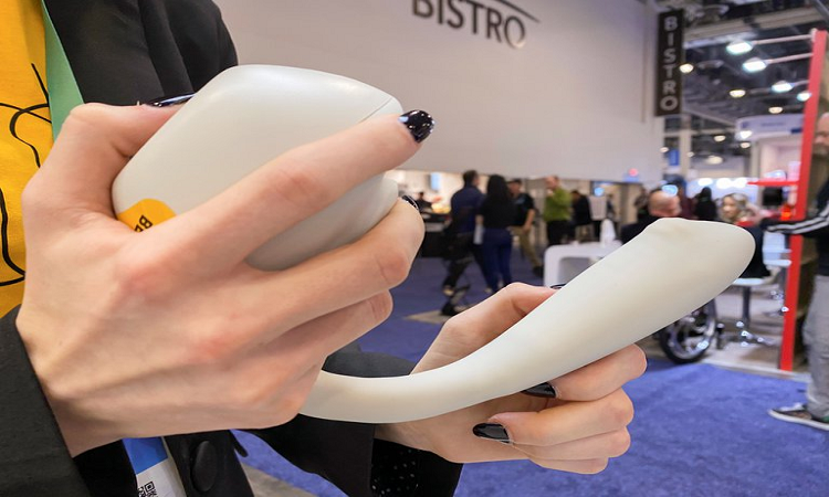 Tecnología al servicio del placer: robots sexuales, vibradores conectados y condones inteligentes