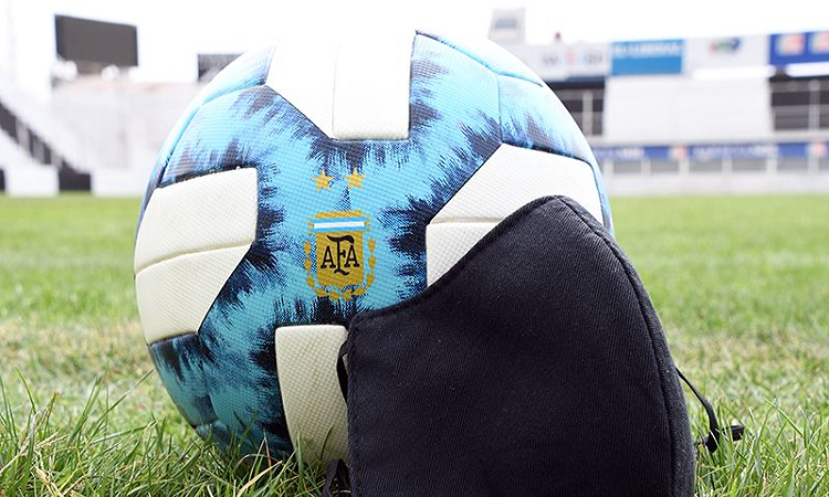 Vuelve el fútbol argentino con amistosos: hora, TV y formaciones