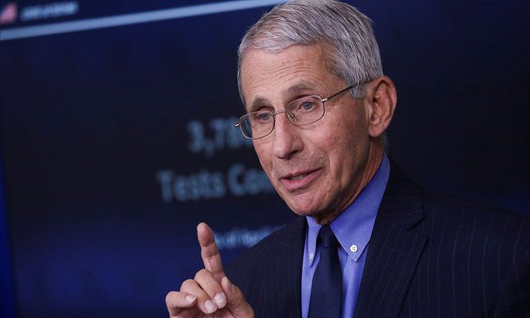 Anthony Fauci, epidemiólogo de la Casa Blanca: “Cerca del 50% de los contagios ocurre a partir de un asintomático”