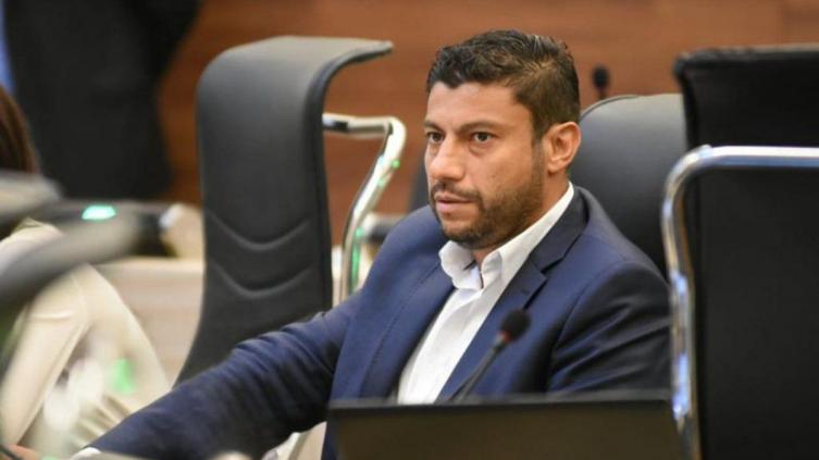 Pistolas Taser en Santa Fe: “No es la solución definitiva pero es una herramienta más”