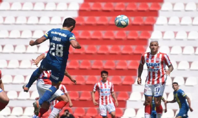Unión perdió de local 2-1 ante Rosario Central