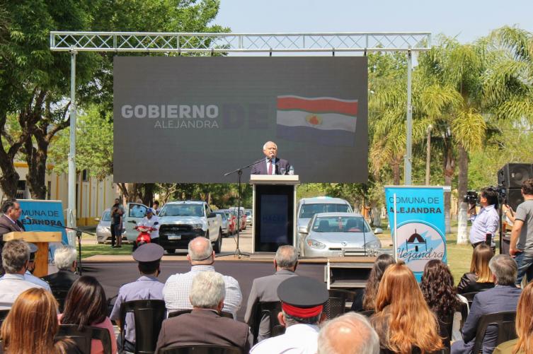 Lifschitz participó del acto central por el 150 aniversario de la comuna de Alejandra 