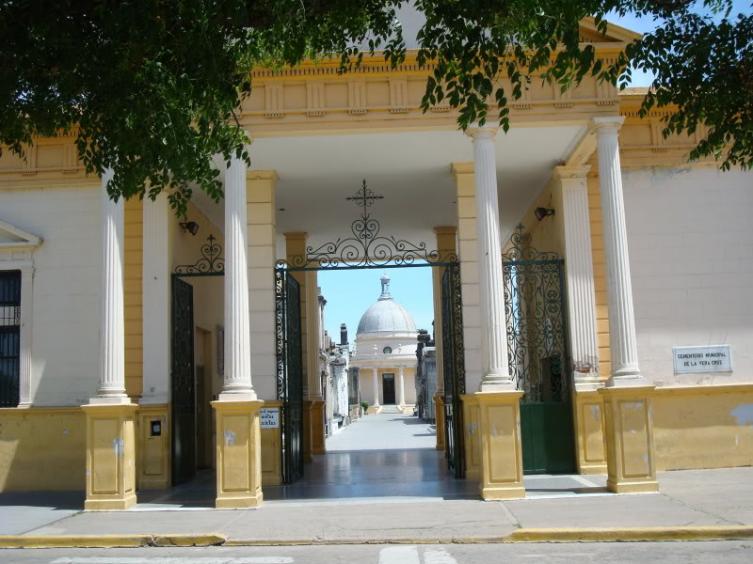 Horario especial del cementerio por el Día de la Madre