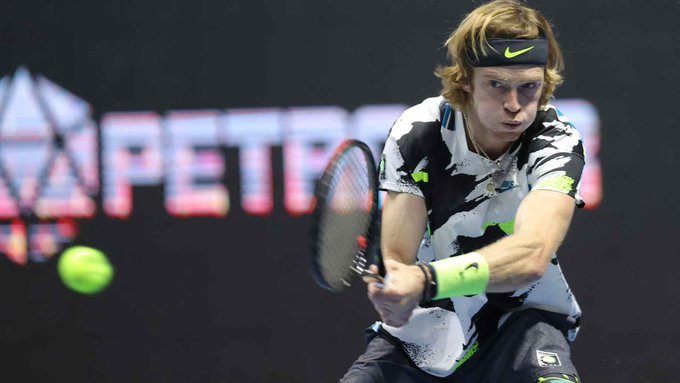 El “Peque” Schwartzman descendió un lugar en el ranking