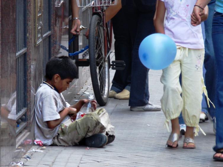 Santa Fe llevará a cabo un relevamiento de niños en situación de calle