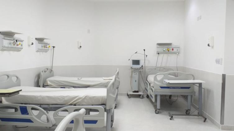 Cullen: aumentaron la cantidad de camas críticas para pacientes Covid