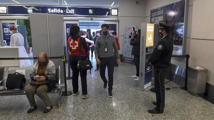 Aerolíneas denunciará penalmente a quienes evadan los controles
