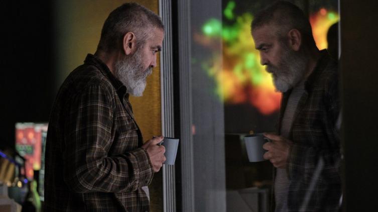 George Clooney, irreconocible en el tráiler de Cielo de Medianoche - RATING CERO