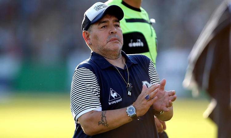 Diego Maradona tiene un hematoma subdural en la cabeza y necesitará cirugía