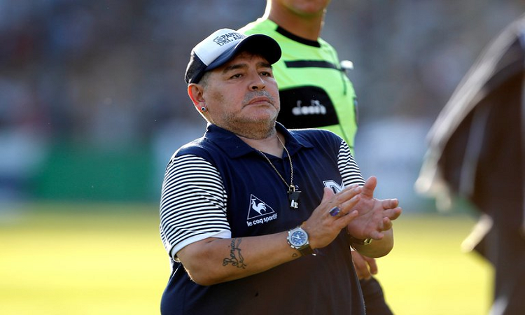 Fue un éxito la cirugía que le hicieron a Diego Maradona en la cabeza