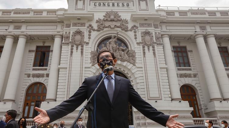 A cinco meses de las elecciones, el Congreso destituyó a Vizcarra