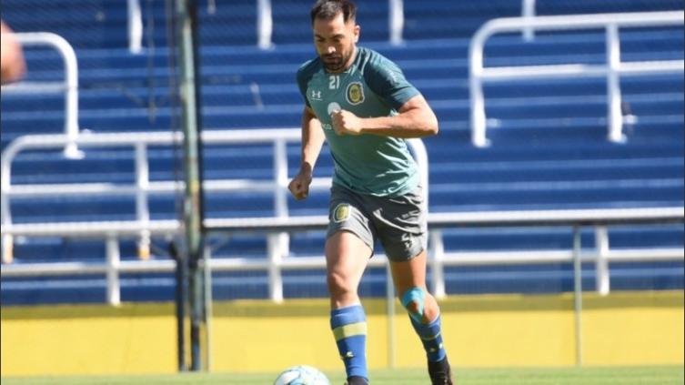 El Kily González haría varios cambios ante Banfield