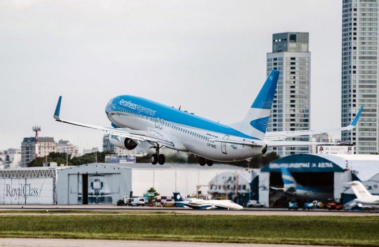 Aerolíneas Argentinas retoma los vuelos regulares internacionales