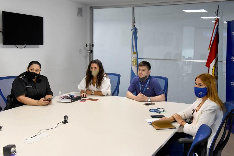 La provincia confirmó más presencia de efectivos en las playas