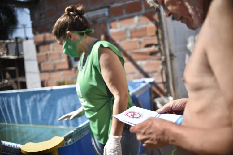 Tareas de prevención del dengue en barrio Pompeya