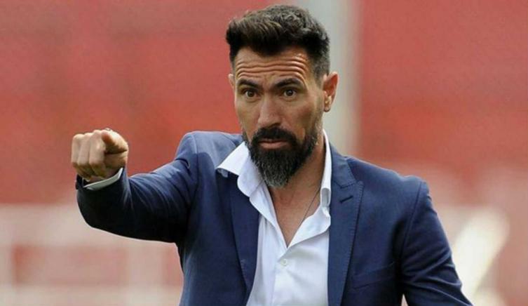 Colón: Domínguez, candidato a #MejorDT de la 4ª fecha