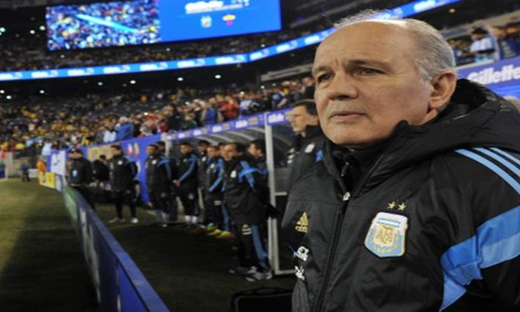 Alejandro Sabella sigue complicado de salud