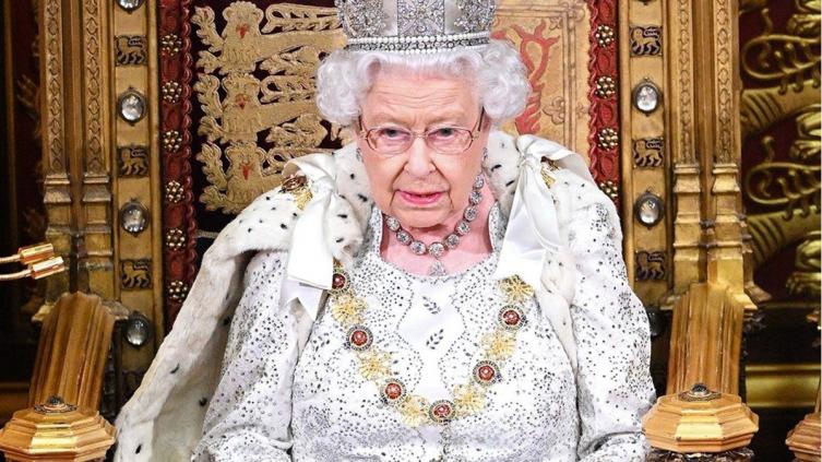 La reina Isabel de Inglaterra será una de las primeras personas en recibir la vacuna