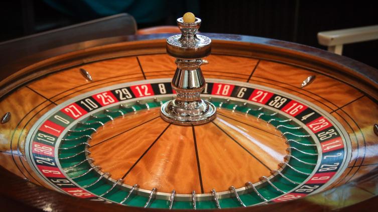 Se autorizó la actividad de casinos y bingos en Santa Fe