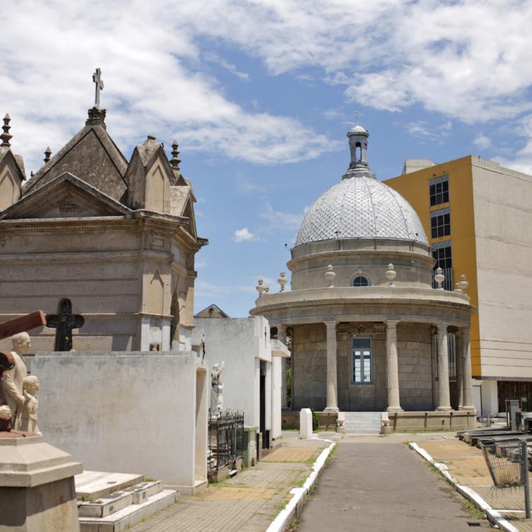 Horarios de verano en el Cementerio Municipal