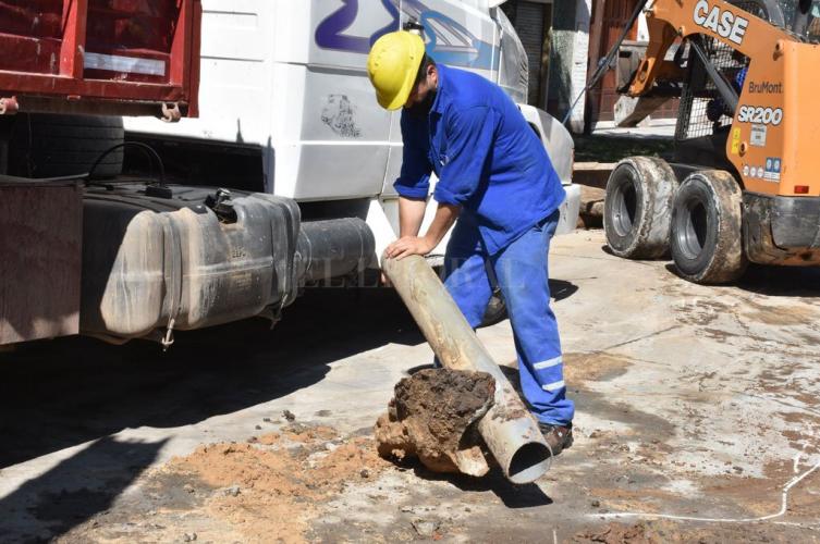 Acuerdo salarial con trabajadores de la EPE y Aguas