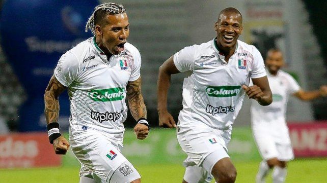 Colón habría sondeado al colombiano Dayro Moreno