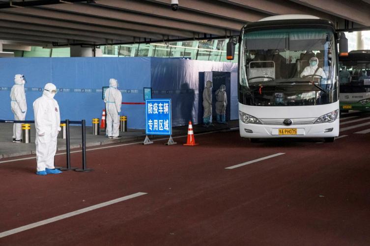 Expertos de la OMS llegaron a China para investigar el origen del virus