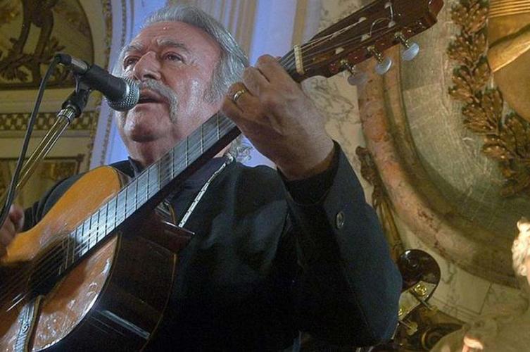 Dolor en el folclore: murió César Isella