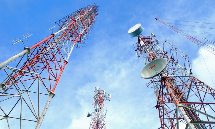 Suspendieron el  DNU que declaró servicio esencial a las telecomunicaciones