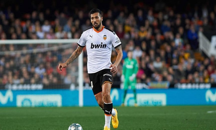 Newell's busca que regrese Ezequiel Garay