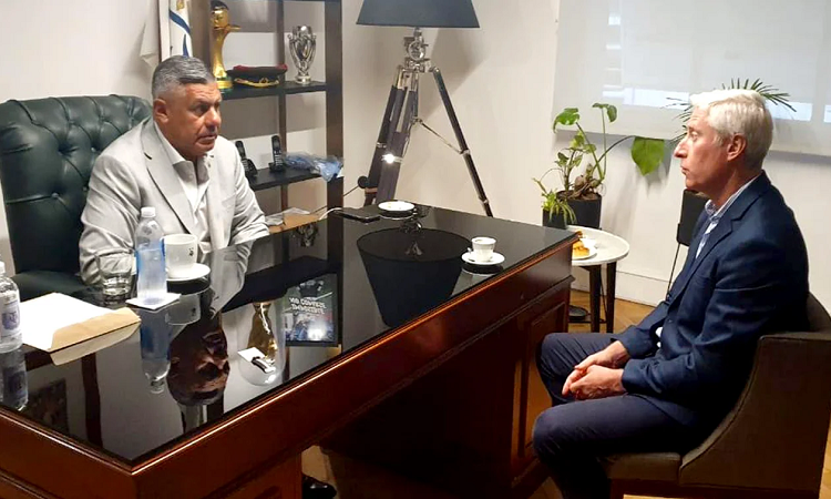 AFA realiza reuniones por la vuelta del público a las canchas