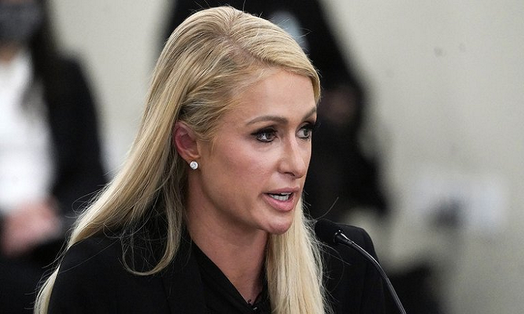 Paris Hilton ante los legisladores: “Era solo una niña y me sentía violada todos los días”