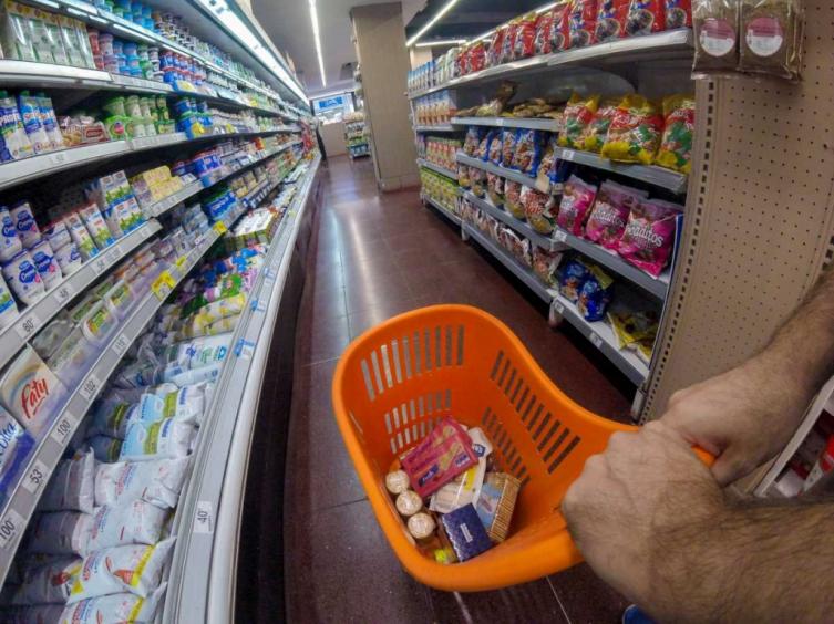 La inflación de enero fue del 4% y golpea a las proyecciones oficiales