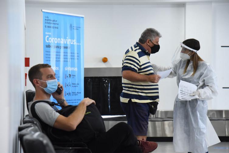 Santa Fe: más controles sanitarios en aeropuertos