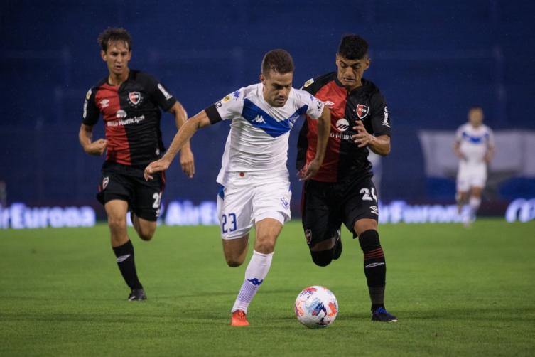 Newell’s no pudo con Vélez y arrancó con derrrota