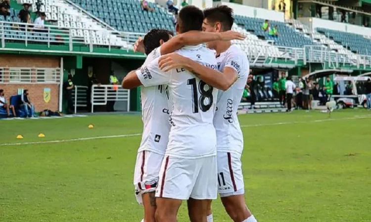 Colón es el equipo más contundente en el arco rival de la Copa de la Liga