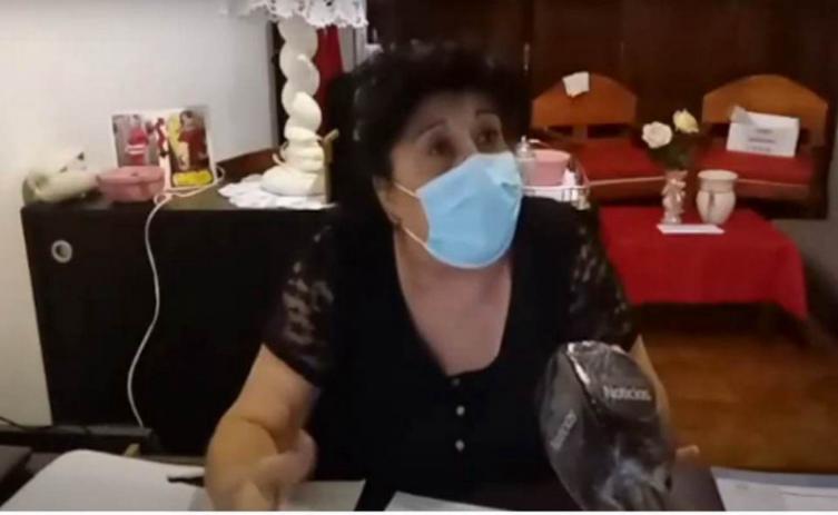 Insólito: llevó la tomografía al médico y cuando la puso era un CD de Los Palmeras