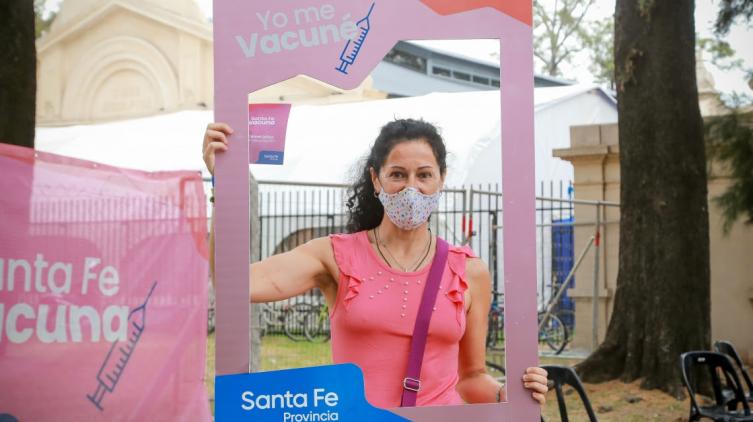 Este lunes se vacunaron cerca de 9.000 docentes en toda la provincia