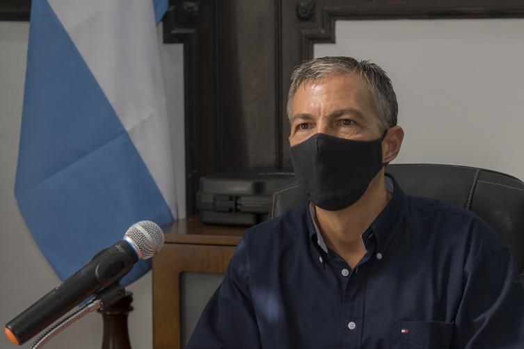 El Gobierno ratificó la oferta a docentes