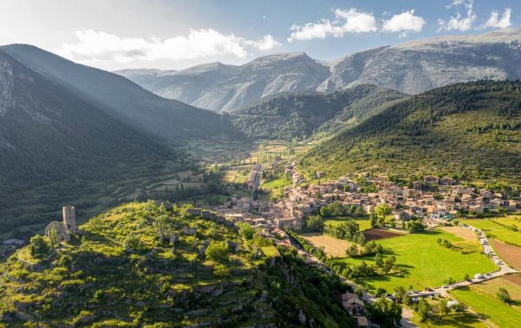 El extraño caso del pueblo español que se salvó por la pandemia