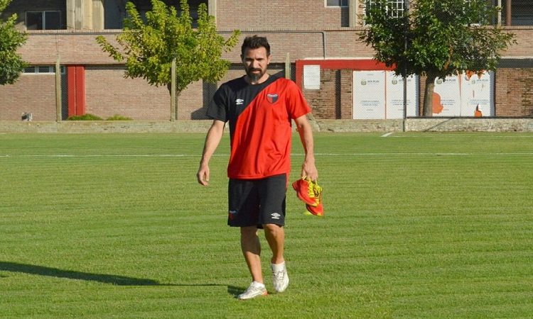 Colón busca la continuidad del DT Eduardo Domínguez