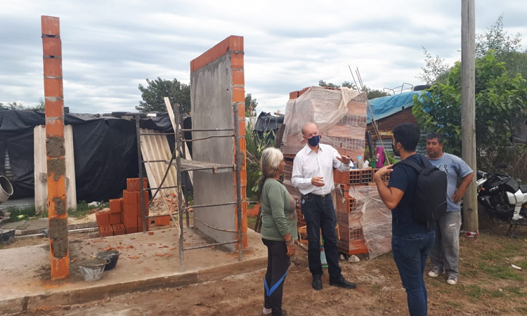 La provincia construye módulos sanitarios 