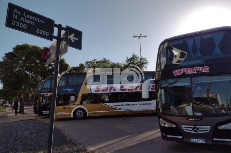 Continúan los bloqueos en la zona de la terminal