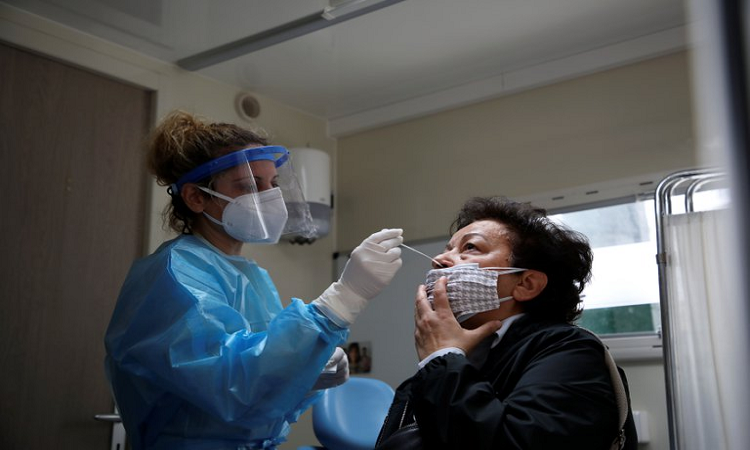 Test rápido de coronavirus aprobado por la Anmat ya se vende en farmacias