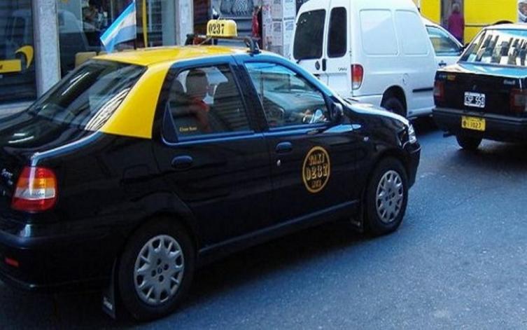 Taxistas vieron una reducción del 40 por ciento en viajes