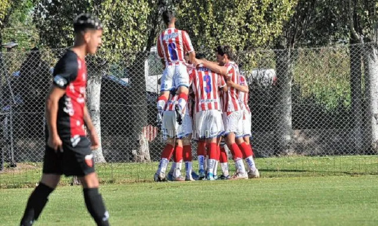 Unión le ganó a Colón en el Clásico de Reserva